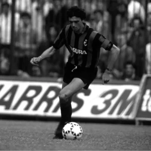 Alternative view of Copa Inter 1986 Retro Football Shirt