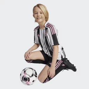 Alternative view of Juventus maglia Home JR 25/26